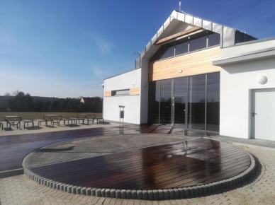 Parkietex Ruszowice - podłogi drewniane, listwy przypodłogowe, listwy tarasowe i balkonowe w atrakcyjnych cenach.